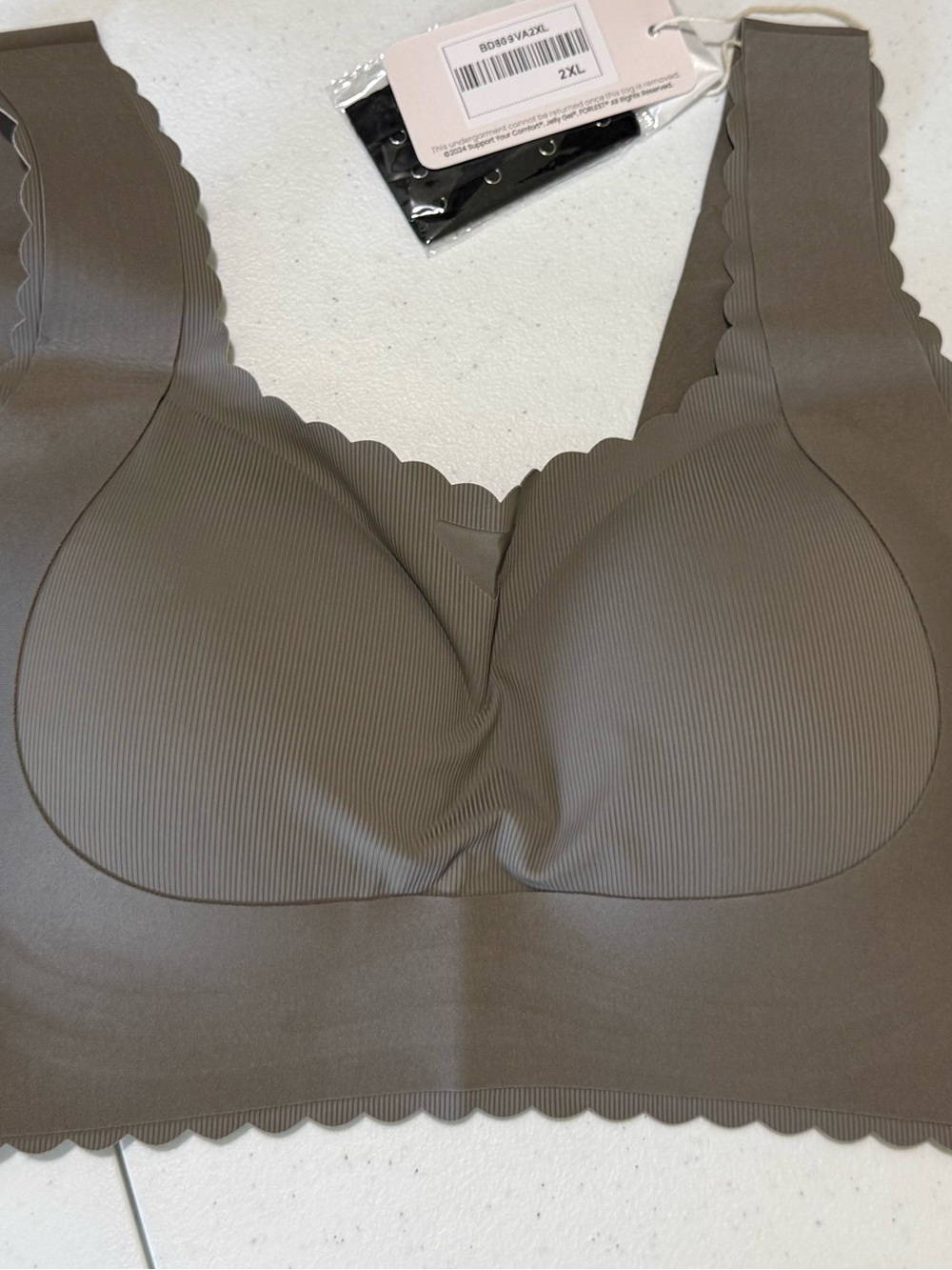 Forlest Scalloped Wireless Seamless Bra in cafe latte
